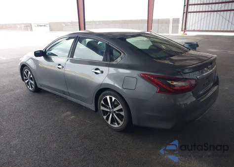 2017 Nissan Altima 2.5 Sr из США, поврежденный, VIN 1N4AL3AP1HC188696